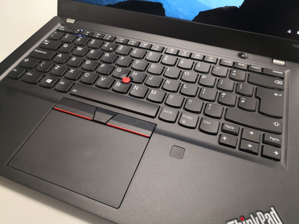Lenovo ThinkPad T490s 1