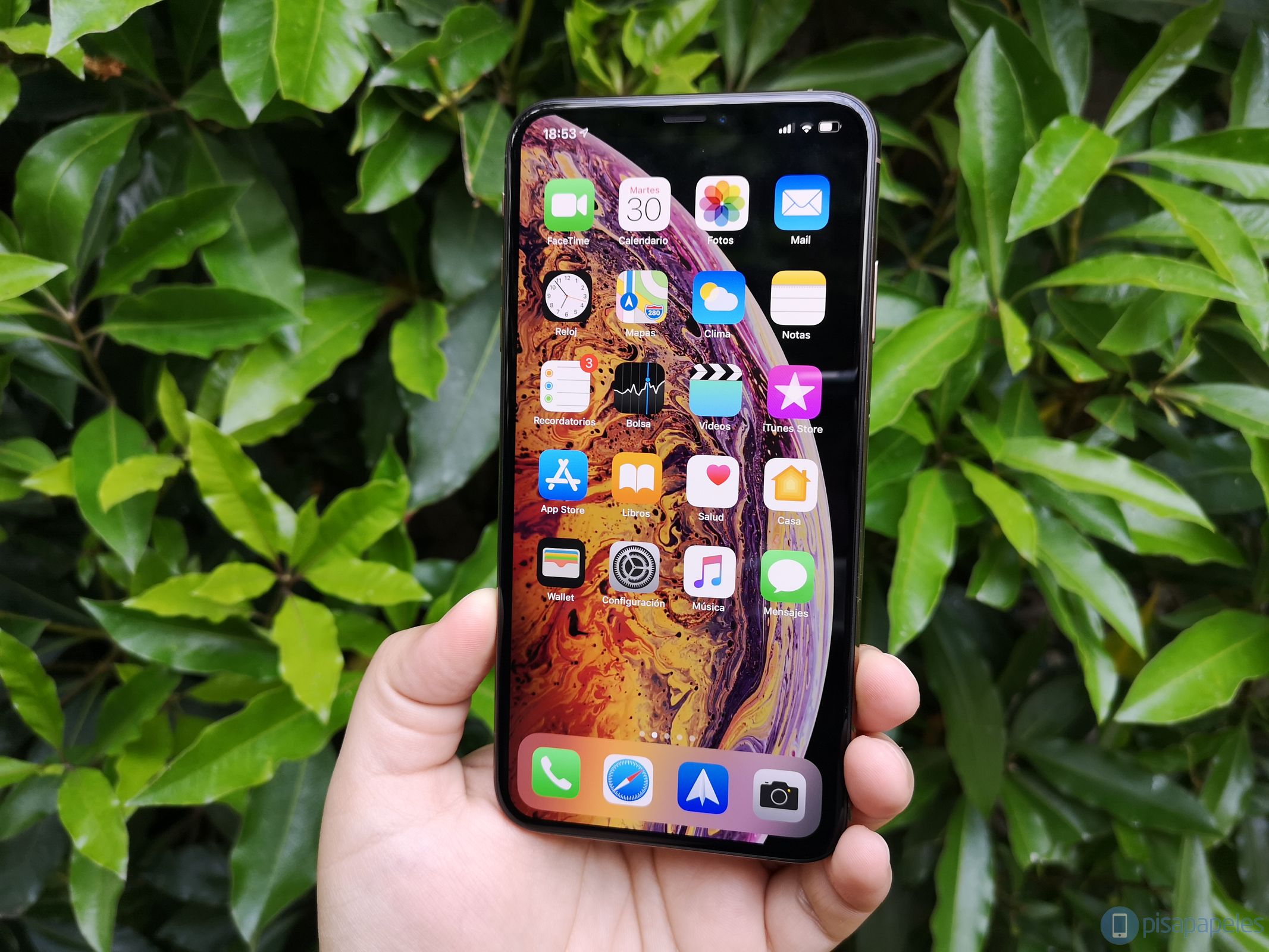 Mulai tahun 2020 Apple akan menghasilkan semua iPhone Anda dengan layar OLED 2