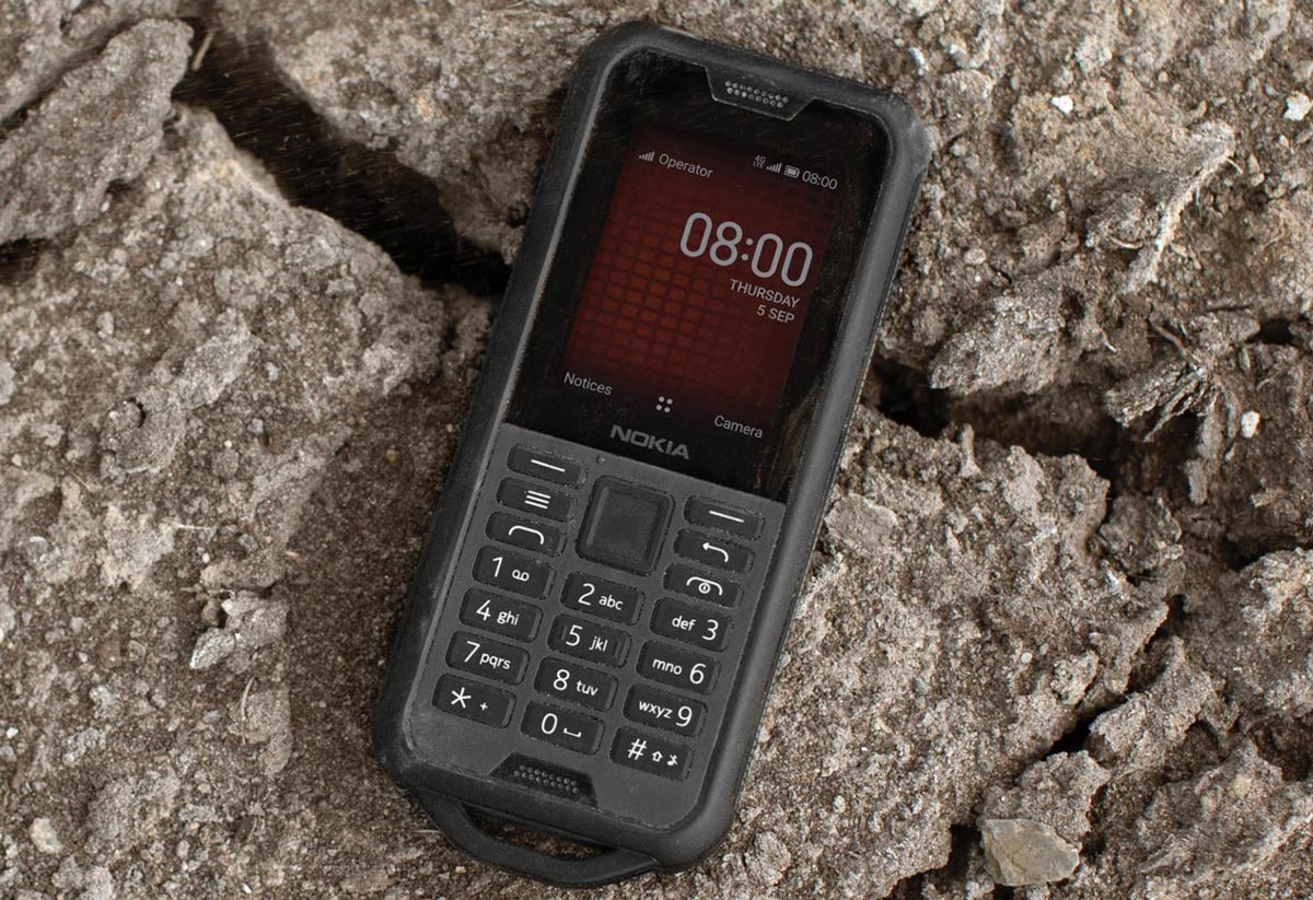 Nokia 3310 sudah memiliki saingan: Nokia 800 Tough yang tidak bisa dihancurkan tiba