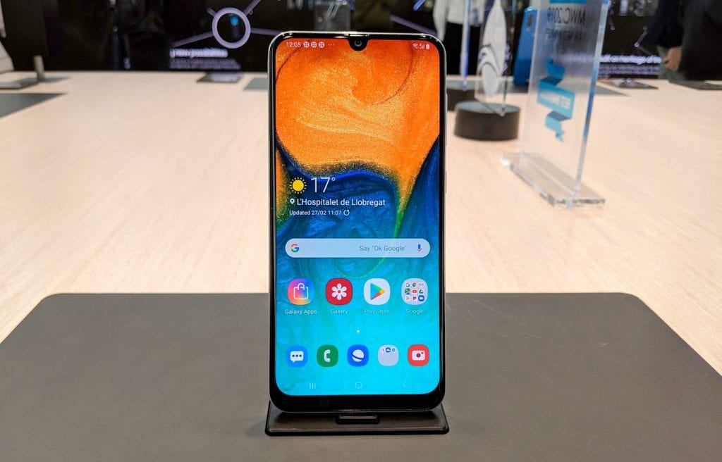 Galaxy A30 dan A7 (2018) menerima patch keamanan mulai September 2019 2