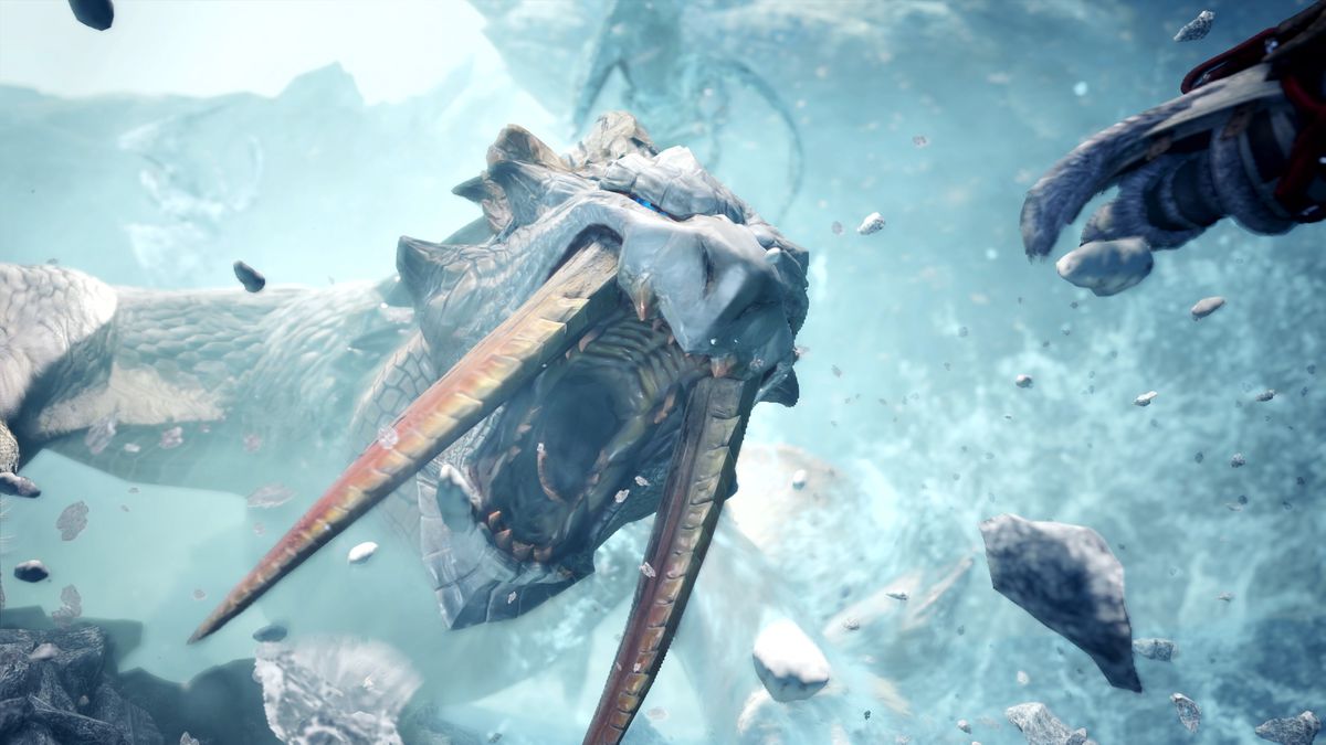 A Barioth, monster baru untuk Monster Hunter World: Iceborne, menerobos salju.