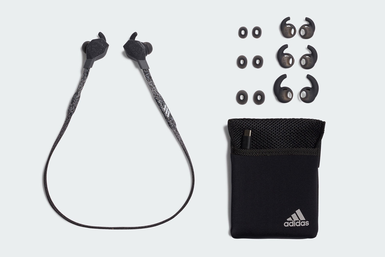 Adidas menghadirkan headphone nirkabel barunya dengan desain eksklusif untuk para atlet 1