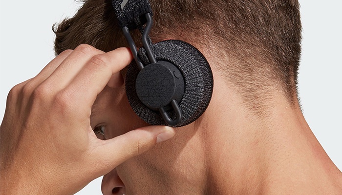 Adidas menghadirkan headphone nirkabel barunya dengan desain eksklusif untuk para atlet