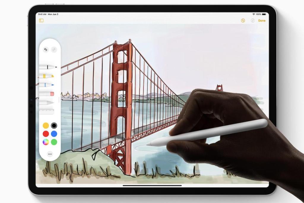 Dengan iPadOS, perangkat Apple Pensil lebih terintegrasi dengan iPad
