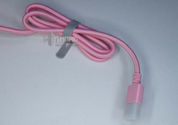 kabel USB merah muda Razer Base Station Chroma Quartz Edition