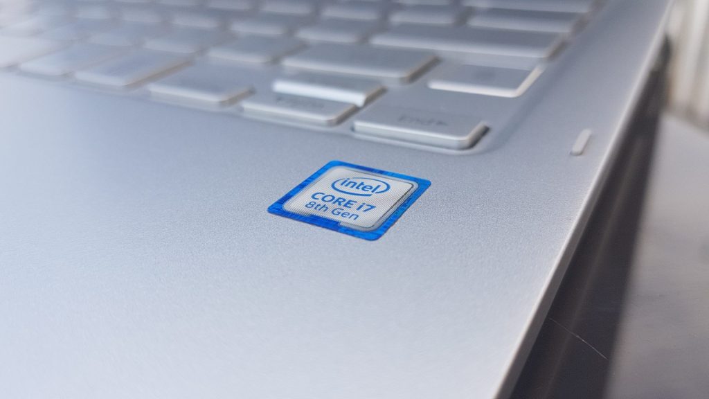 Prosesor Intel Core-i7 ditambah dengan 256GB SSD membuat Style S51 Pen sangat kuat