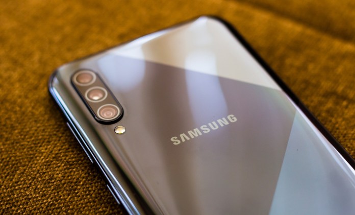Hands On: Samsung Galaxy Ulasan A50s 6