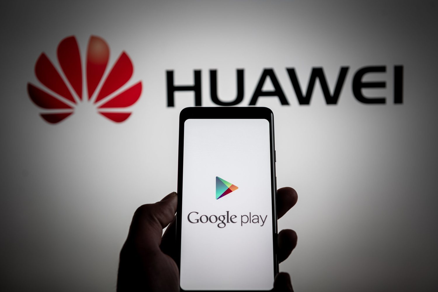 Apakah ini langkah pertama untuk melihat ponsel Huawei terpisah dari Google?