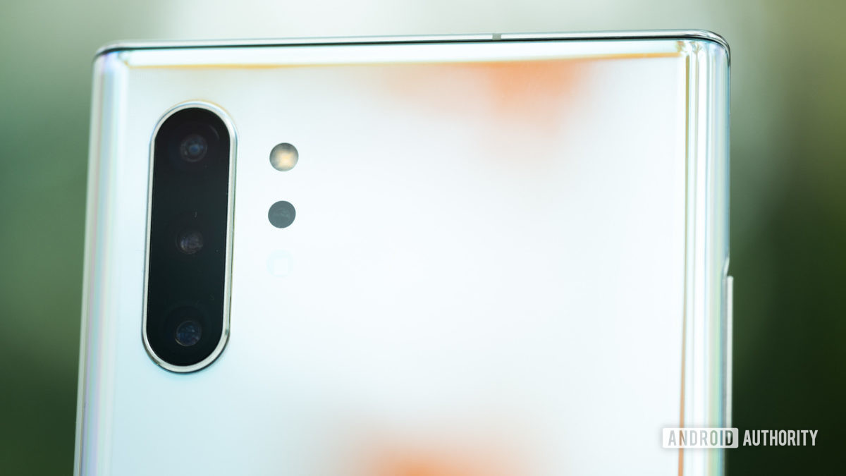 Samsung Galaxy Note        10 cộng với một camera macro 1"width =" 1200 "height =" 675