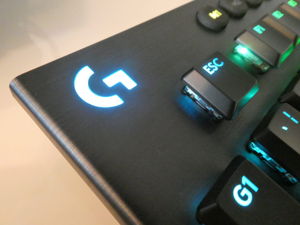Logitech G915 Lightspeed Keyboard 2