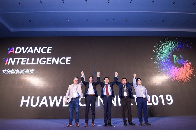 Huawei Merilis "Berpikir ke Depan Tentang Keamanan AI dan Perlindungan Privasi" Buku Putih 3