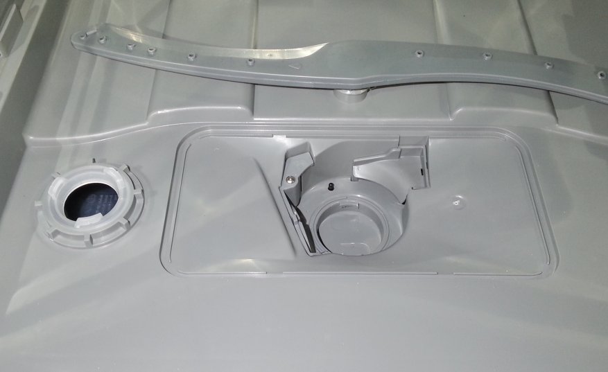 Mesin pencuci piring meja BBK 55-DW012D: pilihan yang terjangkau untuk dapur kecil 26