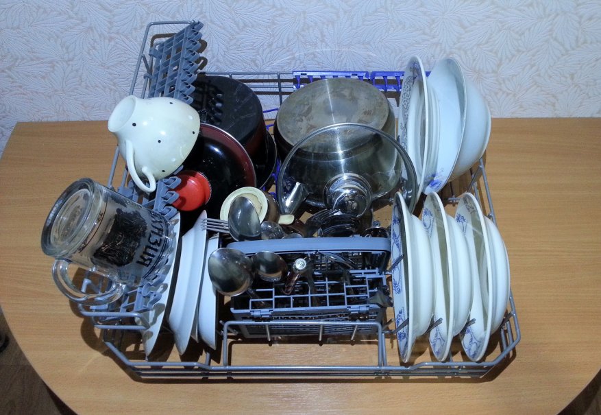Mesin pencuci piring meja BBK 55-DW012D: pilihan yang terjangkau untuk dapur kecil 40