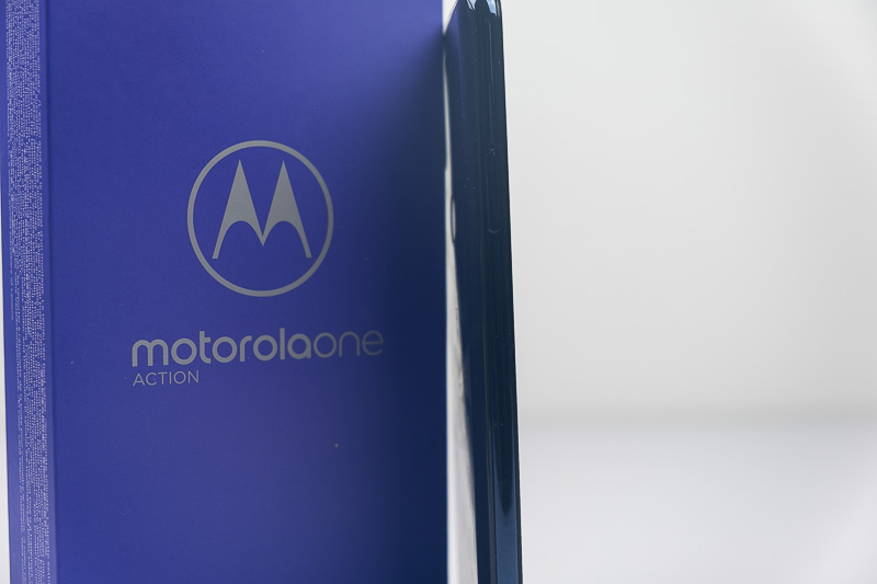 kami telah menguji lateral Motorola One Action