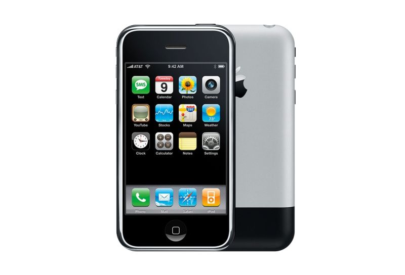 Ide: Apple Kehilangan desain berbakat dan iPhone terbaru benar-benar buruk