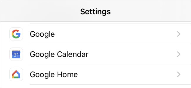 Aplikasi Google dalam daftar aplikasi pada layar Pengaturan iPhone.