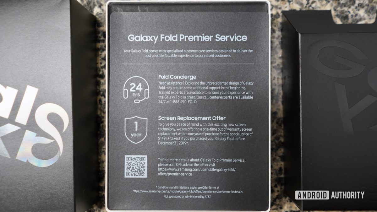 Samsung Galaxy Fold tinjau kotak layanan premier explainer
