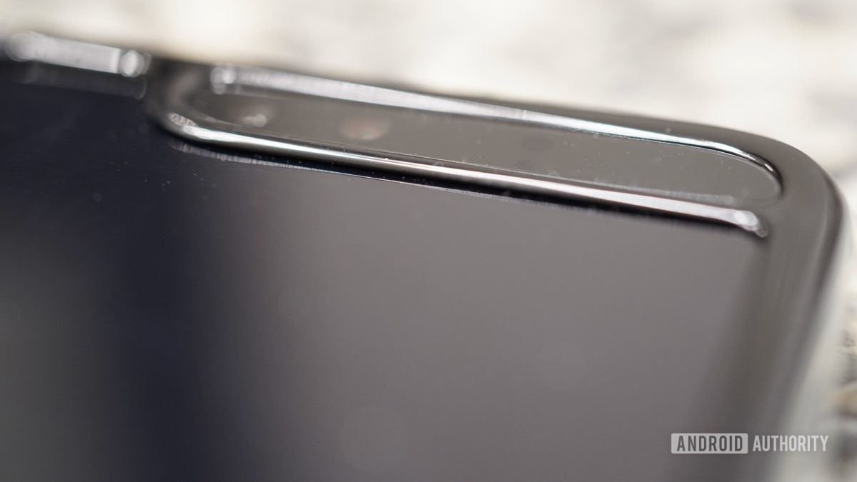 Samsung Galaxy Fold tinjau takik tampilan utama