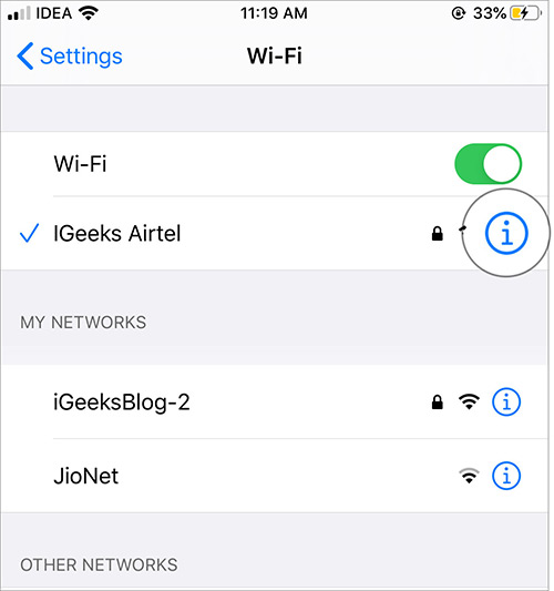 Ketuk ikon i di sebelah Wifi Terhubung di iOS 13 Pengaturan Wifi