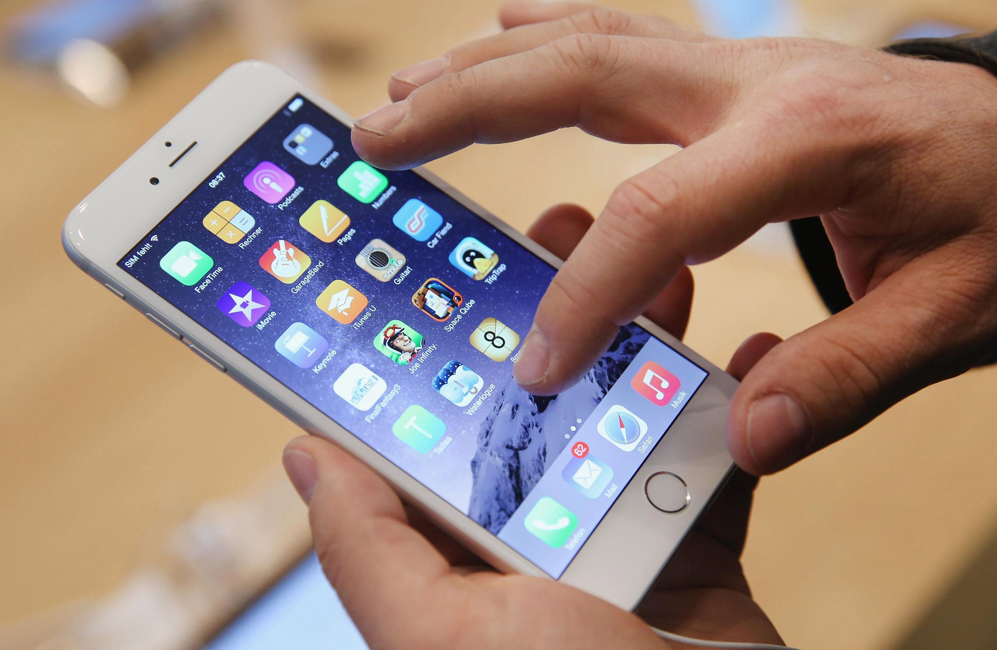  Apple        đã phải đối mặt với hành động pháp lý để họ công nhận rằng họ đã làm chậm iPhone cũ