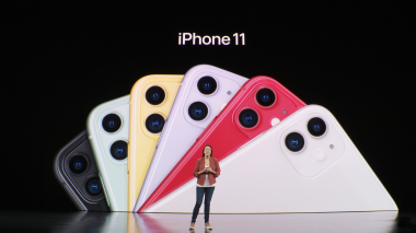 Apple menyajikan iPhone 11 di sebuah acara di Cupertino | (c) Areamobile 