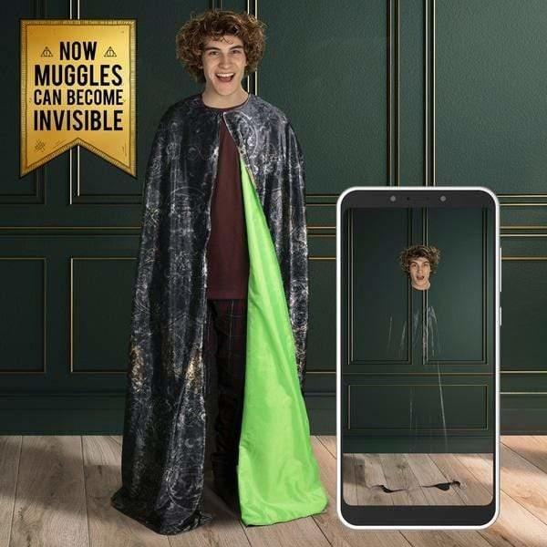  Mainan baru meniru jubah tembus pandang Harry Potter ketika dilihat melalui aplikasi