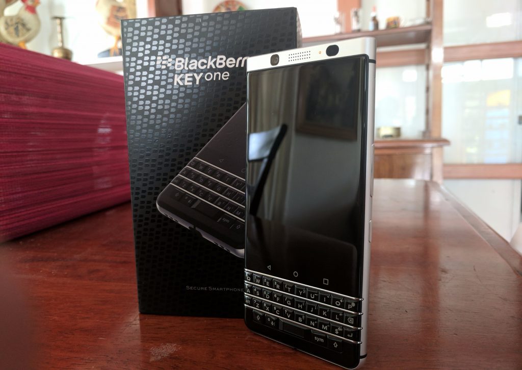 Đánh giá BlackBerry KEYone 1