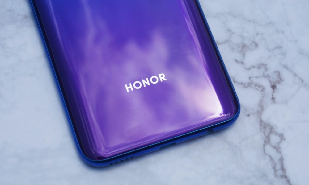 Honor adalah merek smartphone teratas di Rusia, kata Presiden Kehormatan