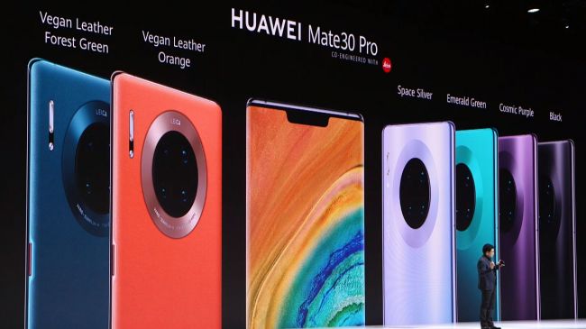 Huawei Mate 30 tidak memiliki aplikasi Google dan tidak akan berfungsi dengan Play Store