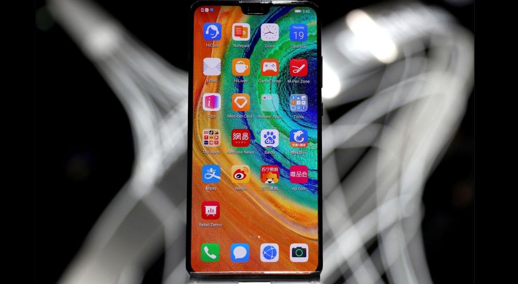 Huawei memperkenalkan ponsel high-end barunya tanpa Android 2