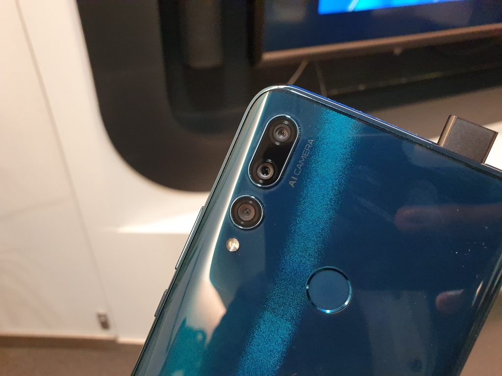 Huawei menghadirkan Y9 Prime 2019 di Chili