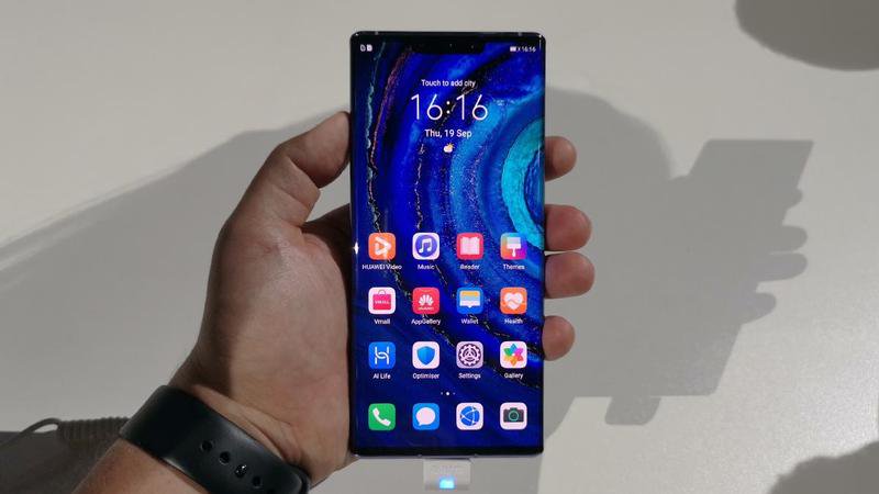 mate 30 pro front straight in hand tethered