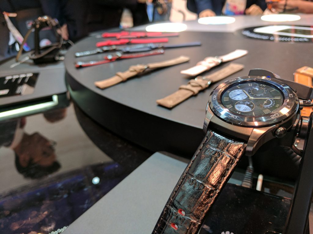 Ấn tượng đầu tiên về Huawei Watch 2 # MWC17 1