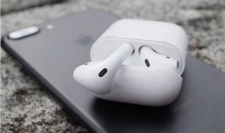 IPhone AirPods