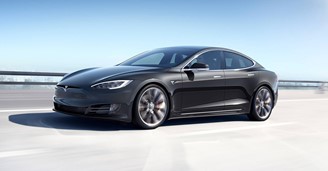 Model S dari Tesla Memecahkan Rekor Kecepatan Laguna Seca