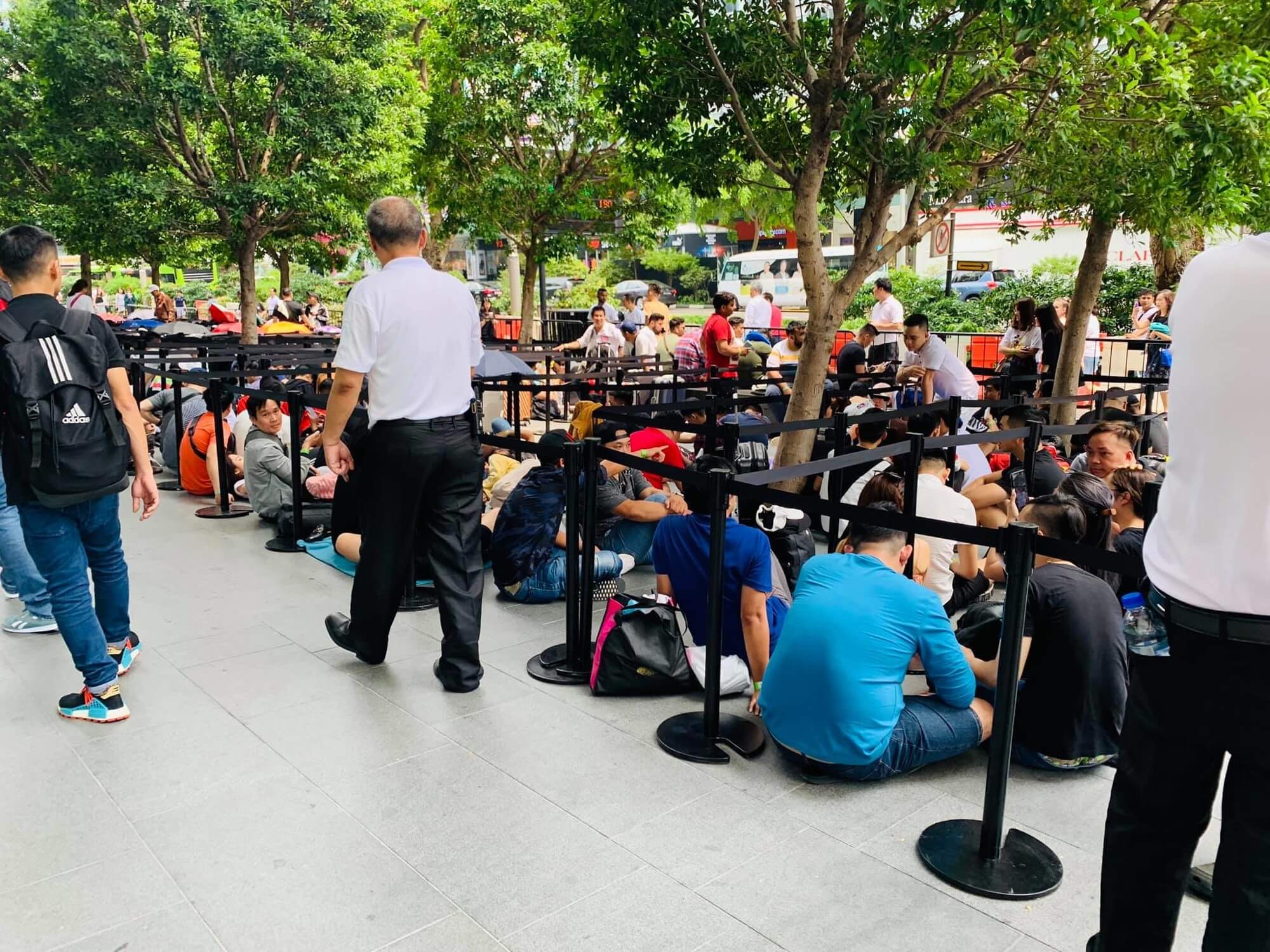 iPhone 11 - putar di Singapura