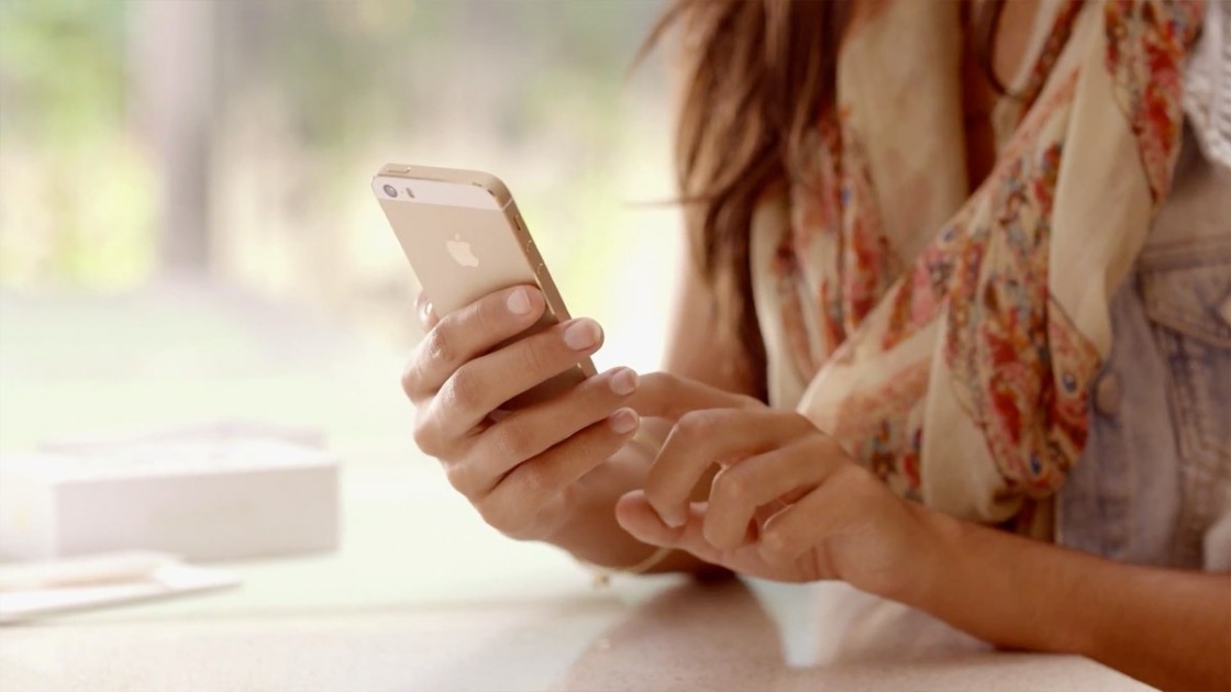 iOS 13: Kerentanan menunjukkan kontak bahkan dengan iPhone yang terkunci! (video)