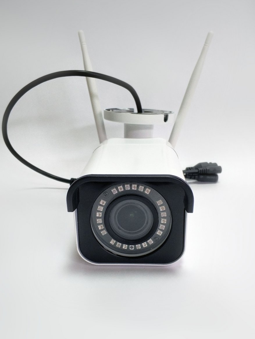 Review Kamera IP Super HD dengan Zoom Optik 4X dan Sensor 5 MP - Reolink RLC-511W 14