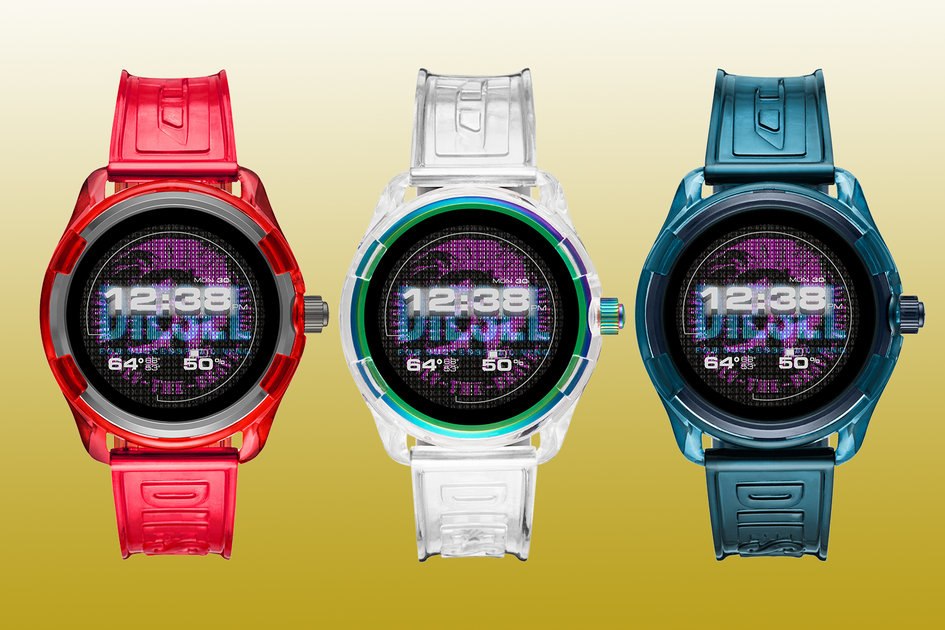 Diesel On Fadelite adalah jam tangan pintar unisex yang penuh warna dan menyenangkan dengan tombol Globe
