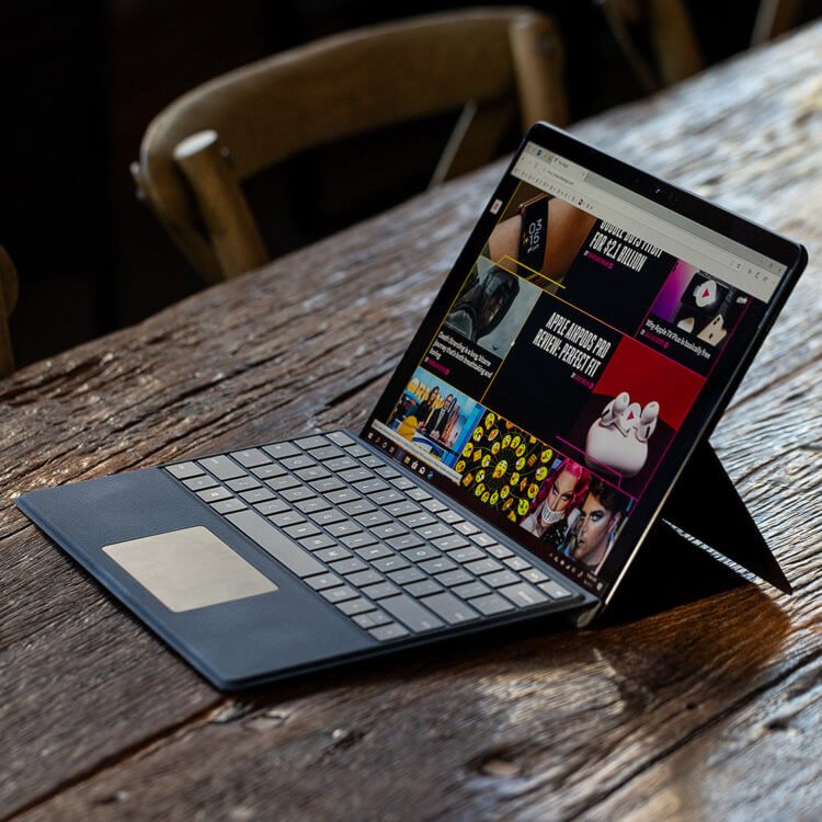 Посмотрите на новый ноутбук Microsoft Surface Pro X на процессоре ARM 2