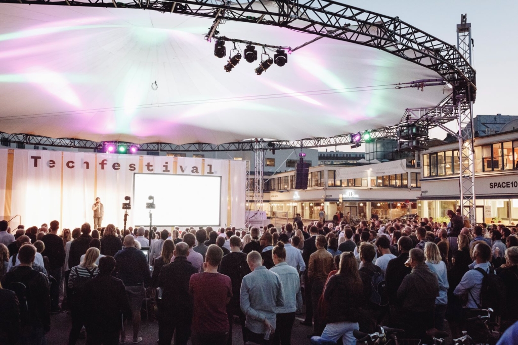 Tech Festival Copenhagen menyatukan lebih dari 200 kuliah, fasilitas, sesi dan kegiatan di Kopenhagen