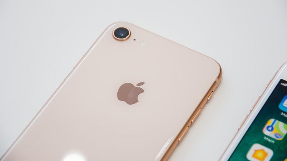 Kasing iPhone 8 Terbaik: Buat ponsel Anda terlindungi dengan kasing yang stylish ini dari £ 12