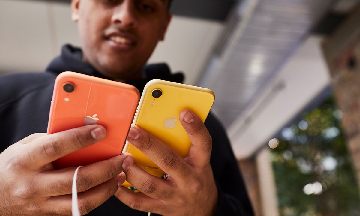 Apple Dilaporkan Merilis iPhone Nirkabel pada 2021