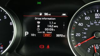 Kia ProCeed GT: تنفجر بما يكفي لتجعل أموالك جدية 15
