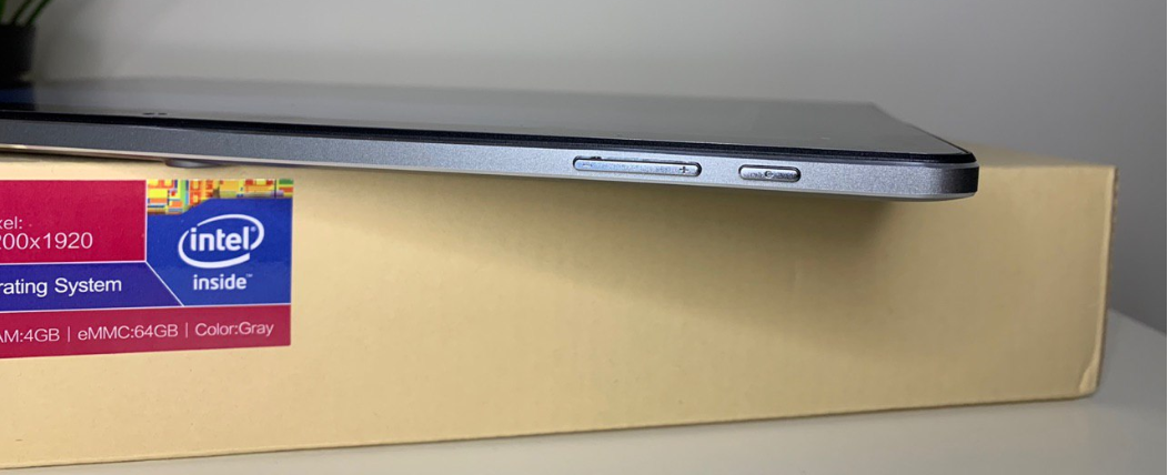 Ulasan tentang Chuwi Hi10 Air: Windows Tablet 2-ene1 dengan Intel CHT Z8350