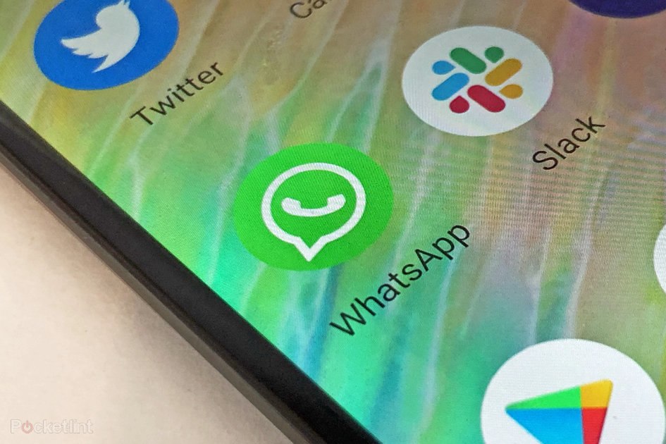 Adalah Facebook memiliki pemikiran kedua tentang menempatkan iklan di WhatsApp?