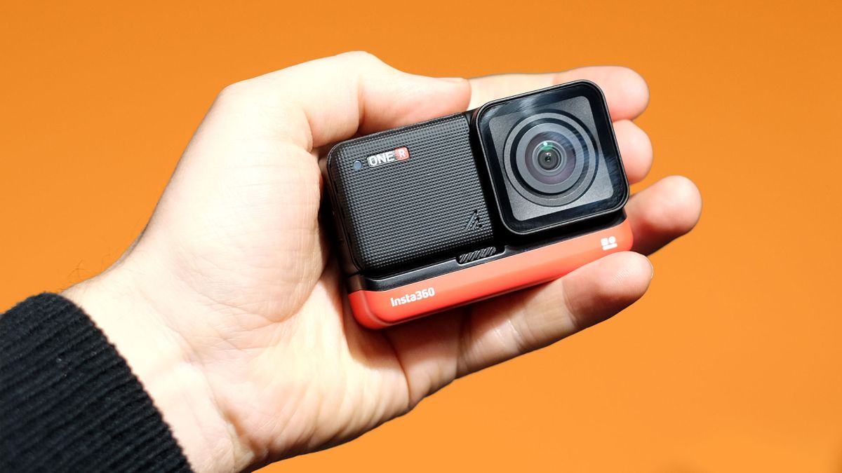 Insta360 One R adalah kamera aksi modular yang Anda butuhkan