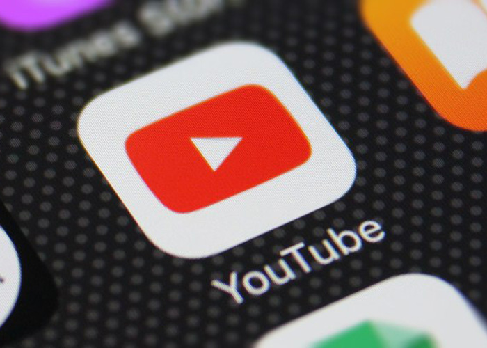 ¿Cuánto dinero recibe YouTube por los contenidos publicitarios?