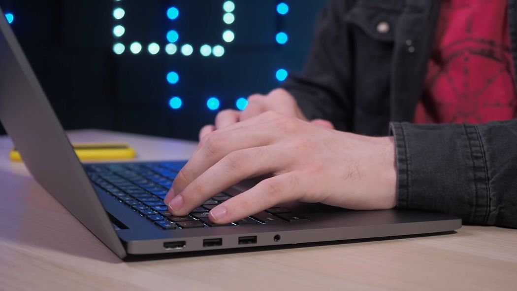 Ulasan Xiaomi Mi Notebook Pro: Laptop Generasi Ketiga 2020
