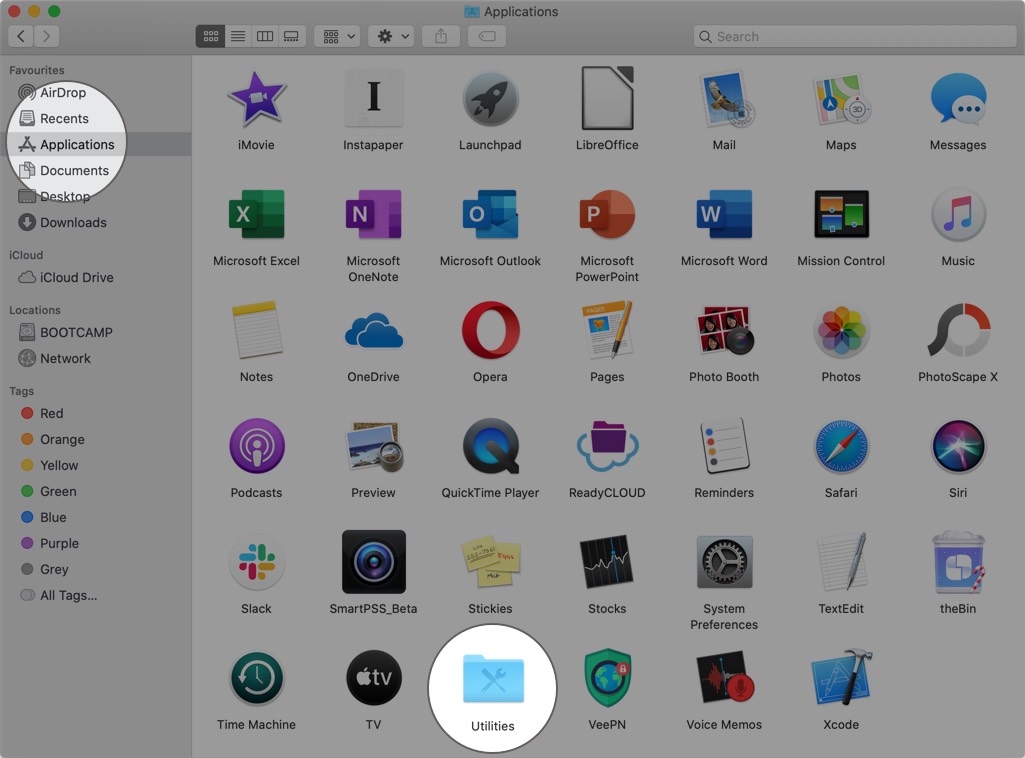 Klik pada Aplikasi dan Pilih Utilites di Mac